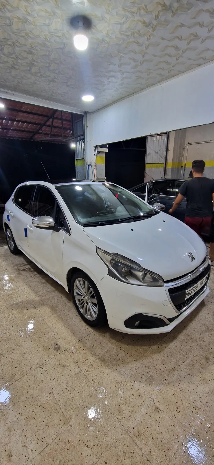 Peugeot 208 allure fieclifet 2019 – photo 1