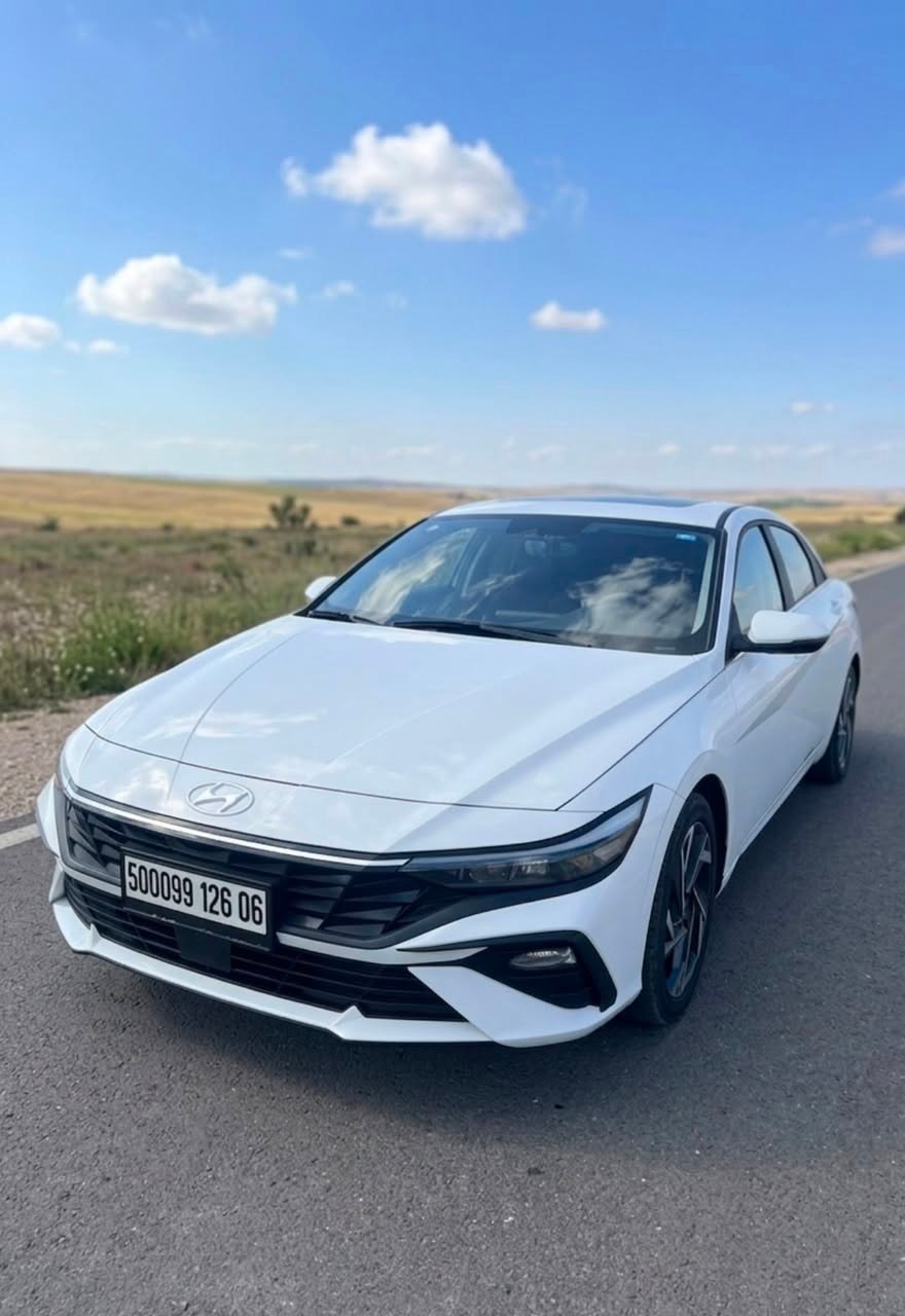 Hyundai Elentra Glx 2025 – photo 1