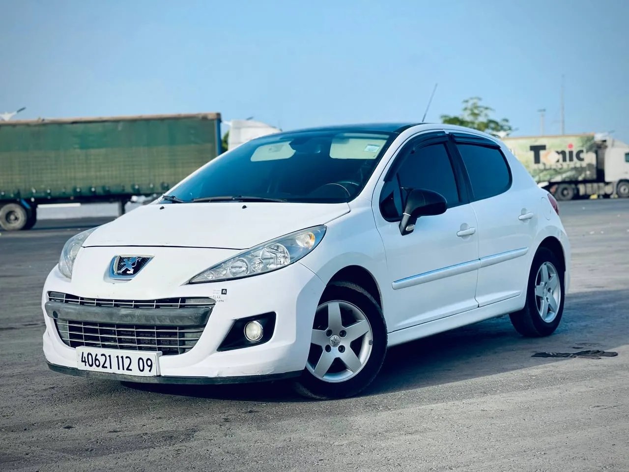 Peugeot 207 2012 – photo 1