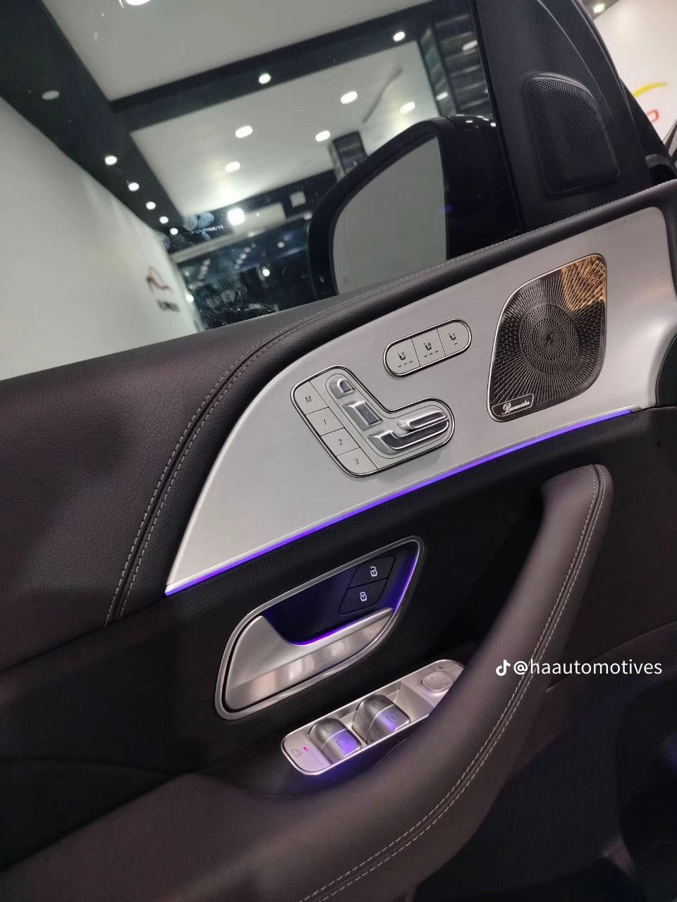 Mercedes gle 300d 7places 2024 – photo 1