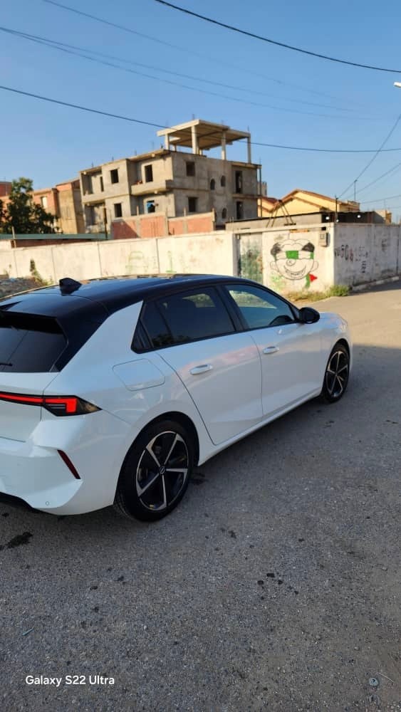 Opel astra 2025 – photo 1