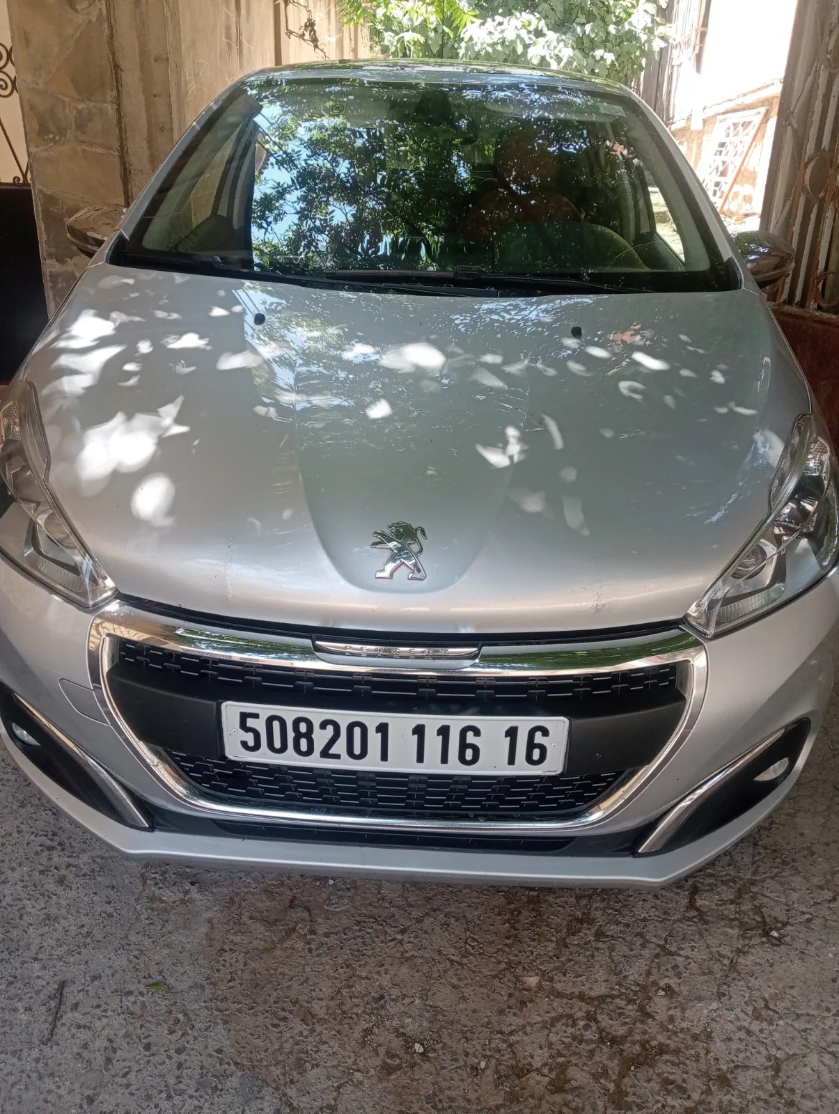 Peugeot 208 2016 – photo 1