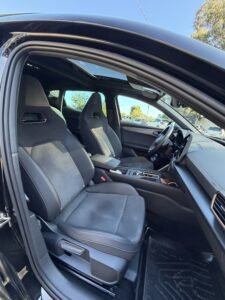 Cupra Leon 2025 etsi