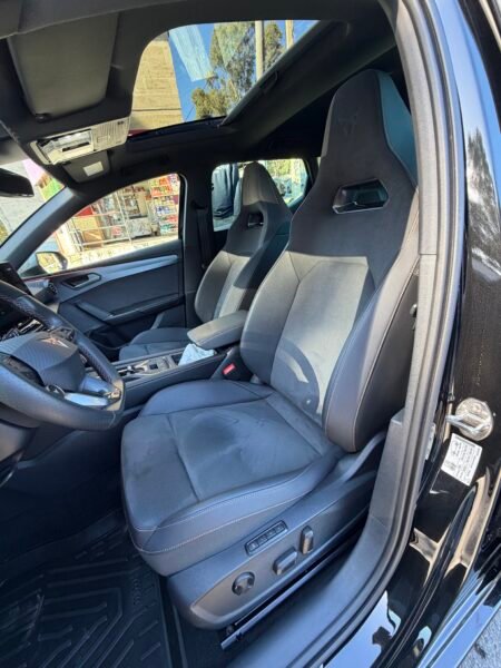 Cupra Leon 2025 etsi