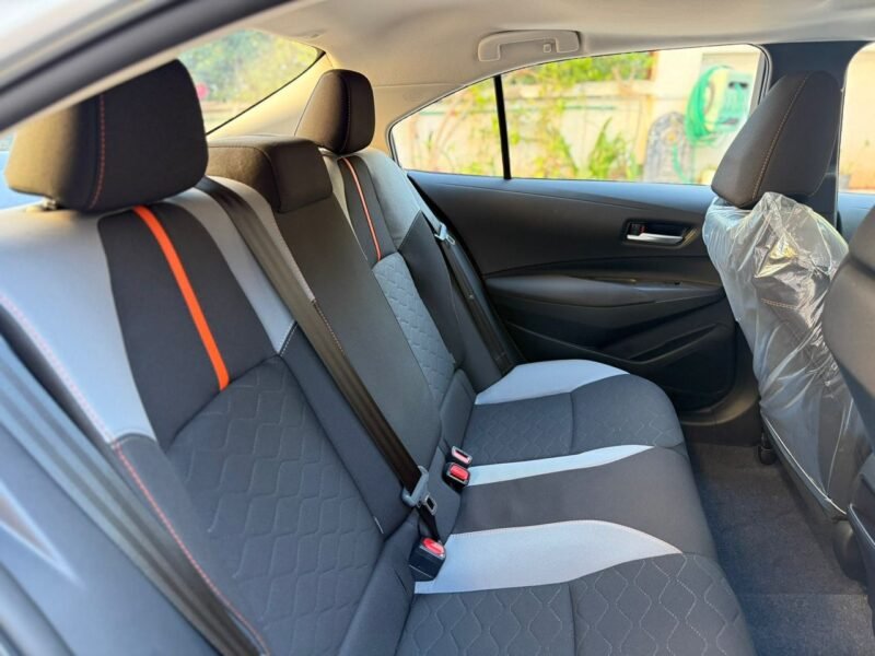 Toyota corolla 1.2 turbo 2025